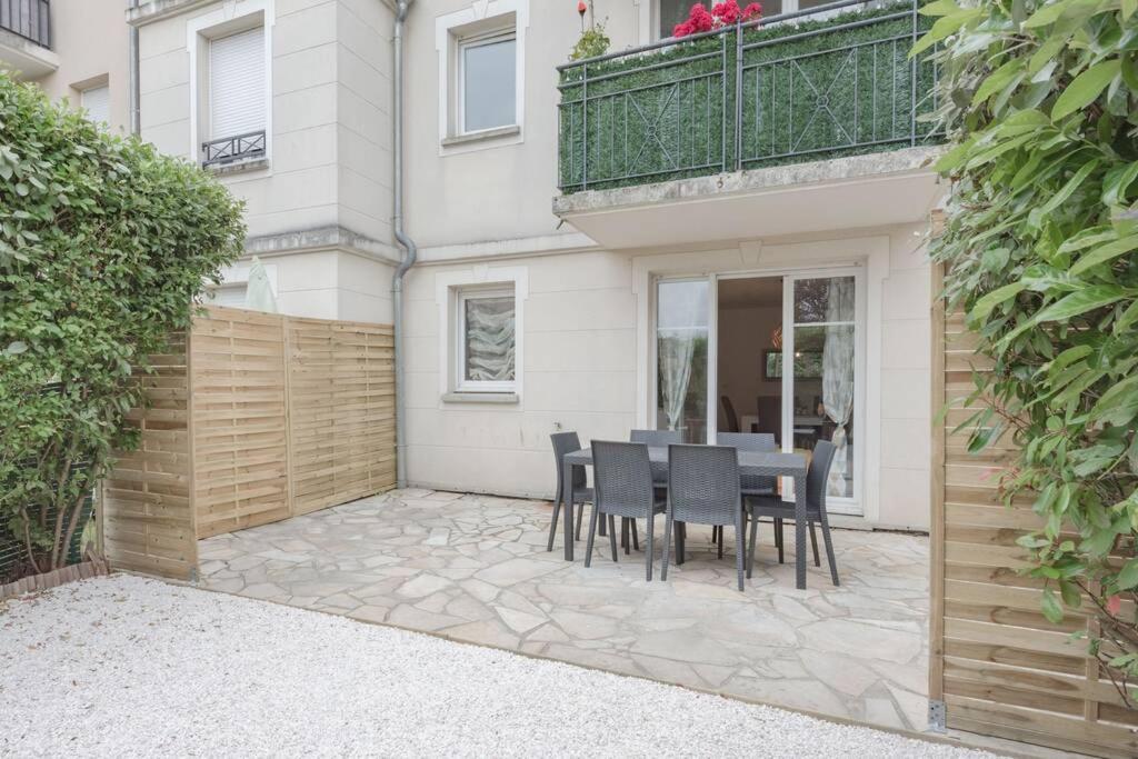 Garden Apartment Next To Disneyland Бюссі-Сен-Жорж Екстер'єр фото